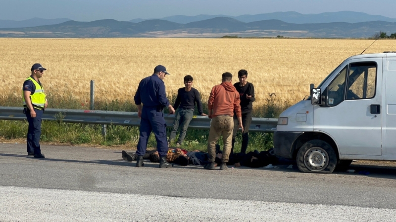 Група от близо 20 мигранти е задържана на 268 км