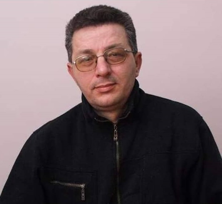 Смъртоносна развръзка! Почина удареният от влак тази сутрин във Враца, оказа се известен журналист