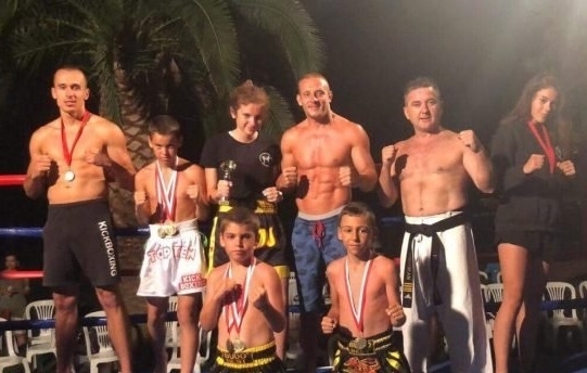 Възпитаниците на козлодуйския клуб по кикбокс Златните момчета станаха шампиони