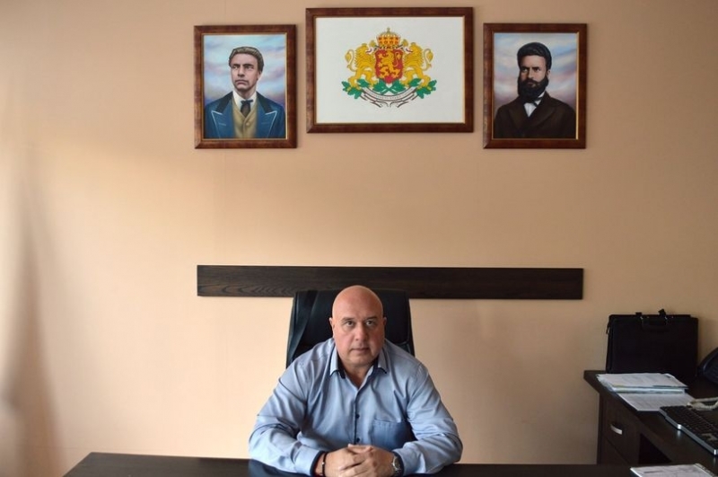 Кметът на Вършец Инж Иван Лазаров излезе с поздрав по