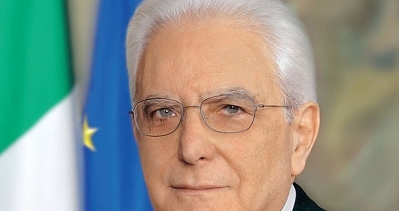Италианският президент Серджо Матарела даде на партиите в страната още