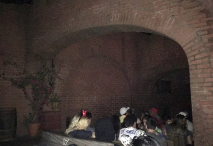 Авария и спиране на тока наложи евакуацията на стотици хора