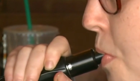 Доналд Тръмп обмисля забрана на ароматизирани електронни цигари Намеренията му