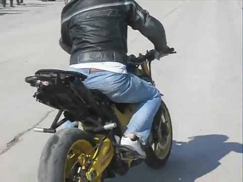 Хванаха тарикат без книжка да юрка нередовен мотопед във Врачанско