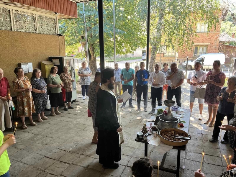 По стара българска традиция на 28 август по стар стил