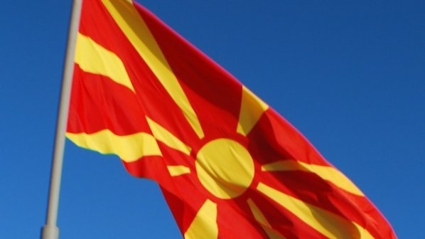Политиката на България към Македония трябва да е приятелска и
