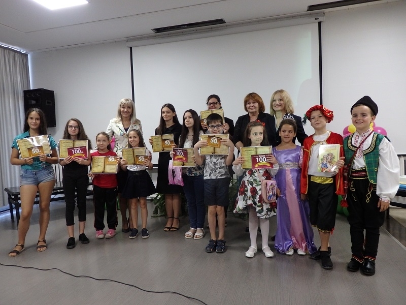 Скъпи ученици нали не сте забравили да четете книги през