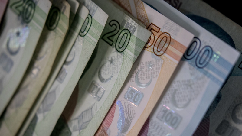 Най малката заплата на държавен служител в Турция става 6429 турски