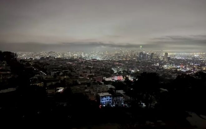 Голямо прекъсване на електрозахранването засегна Сан Франциско оставяйки 130 000