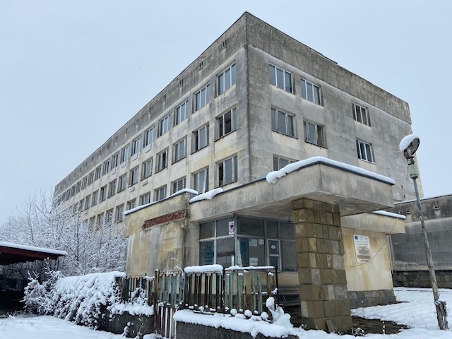 От днес започна изграждането на ново общежитие от открит тип