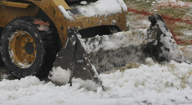Кметът на дупнишкото село Бистрица Кирил Огненски приспособил личният си
