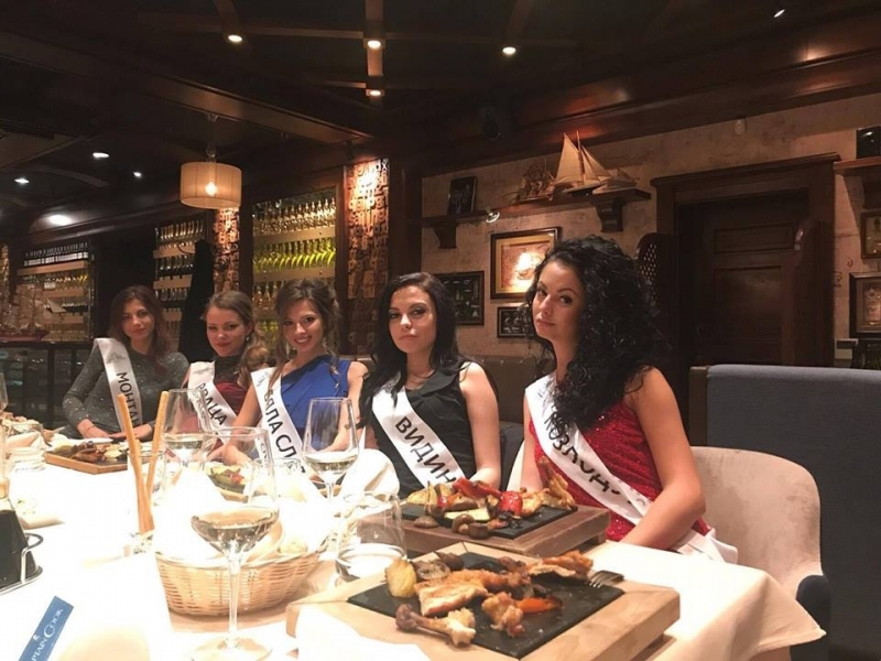 Пет от най красивите модели на X Model Group в Северозападна