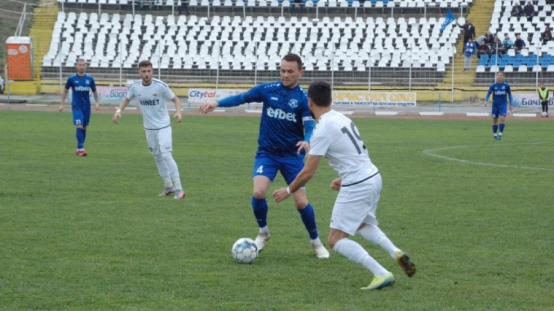 Левски 2020 Лом загуби с 0 1 гостуването си на Марица