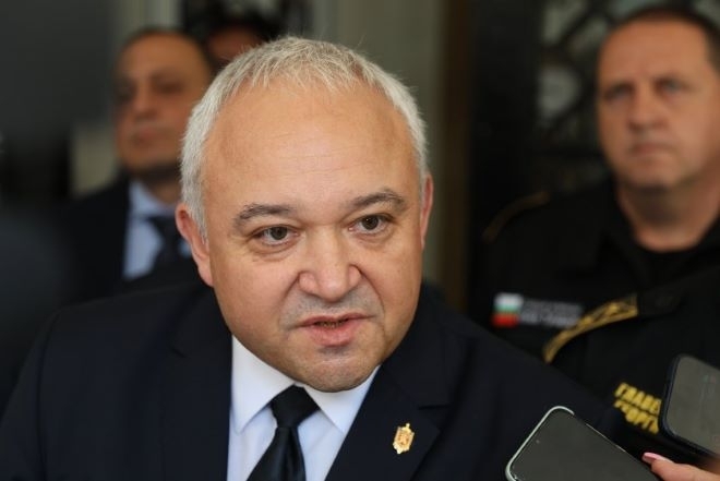 Откъде идват средствата с които са платени полетите до Дубай