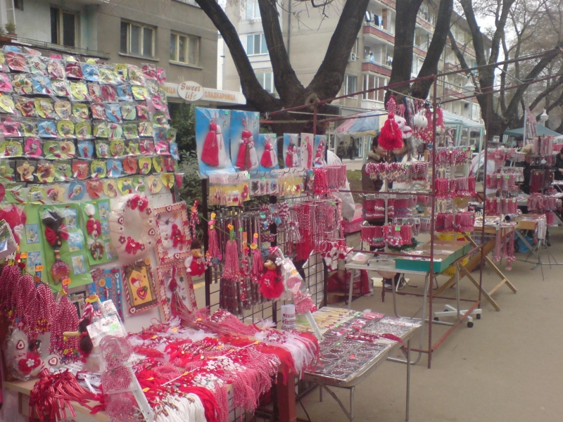 Китайски мартеници се опитват да изместят традиционното българско производство тази