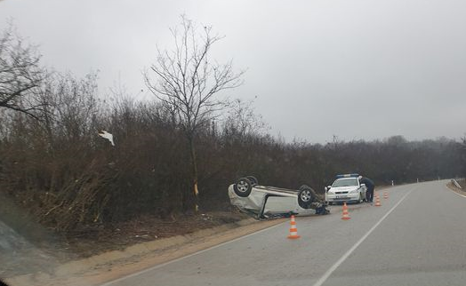 Кола се обърна по таван в Монтанско научи BulNews Пътният