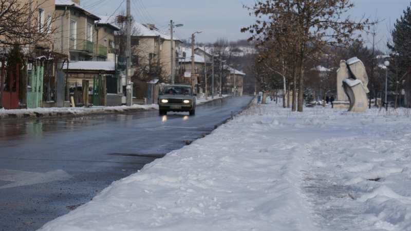 Нормална е зимната обстановка в община Мездра тази сутрин съобщиха