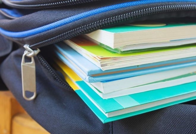 Учениците от 8 до 12 клас започват годината с безплатни учебници