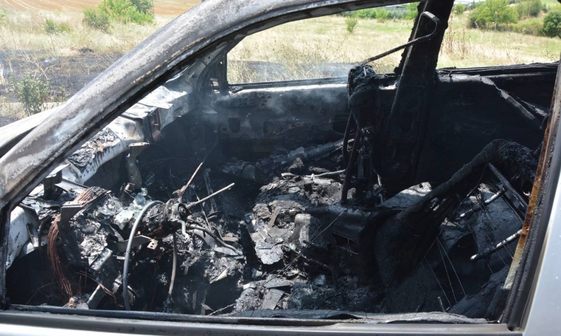 Кола се е запалила посред път в Монтанско съобщават от