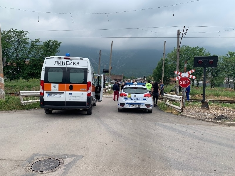 Жена катастрофира на жп линията във Враца, съобщиха от МВР