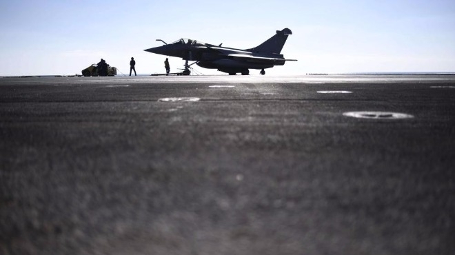 Военен самолет Херкулес С130 с 38 души на борда изчезна