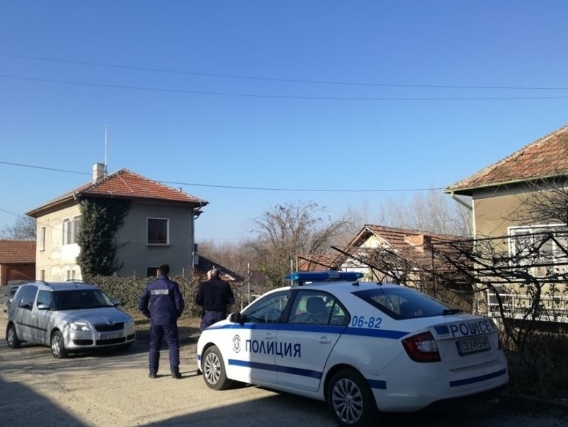 Полицейски служители са арестували мъж от Селановци, съобщиха от областната