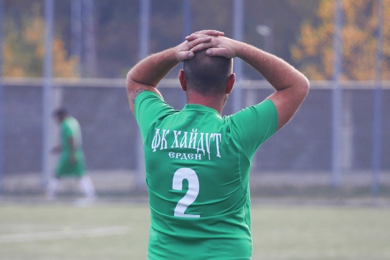 Командата на Миньор Кипровец Чипровци се развихри в последният двубой от