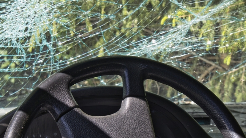 Четирима души загинаха а 49 са хоспитализирани след катастрофа на