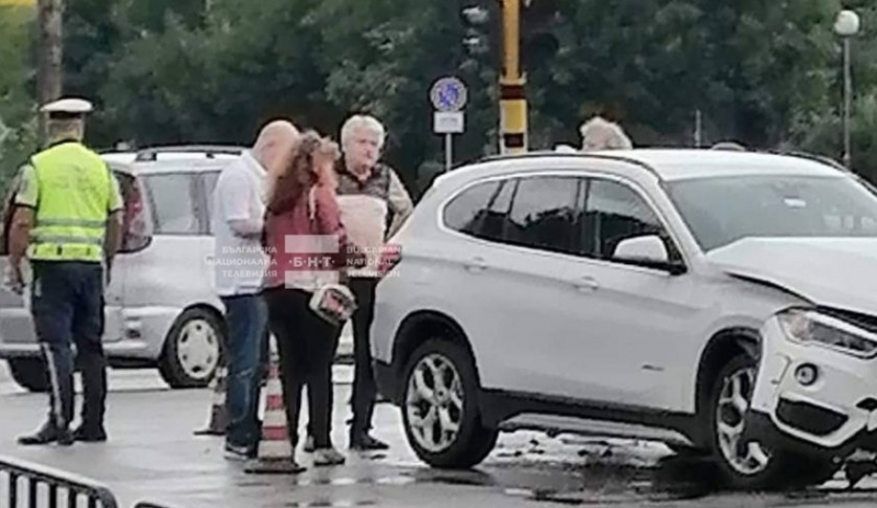 Съпругата на вътрешния министър в оставка Бойко Рашков е катастрофирала