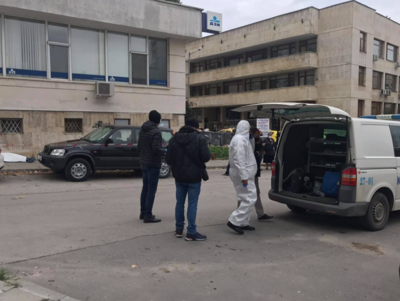 Убийство е станало в центъра на Шумен преди минути научи