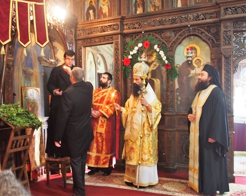 С литийно шествие и празничен молебен на брега на Дунав