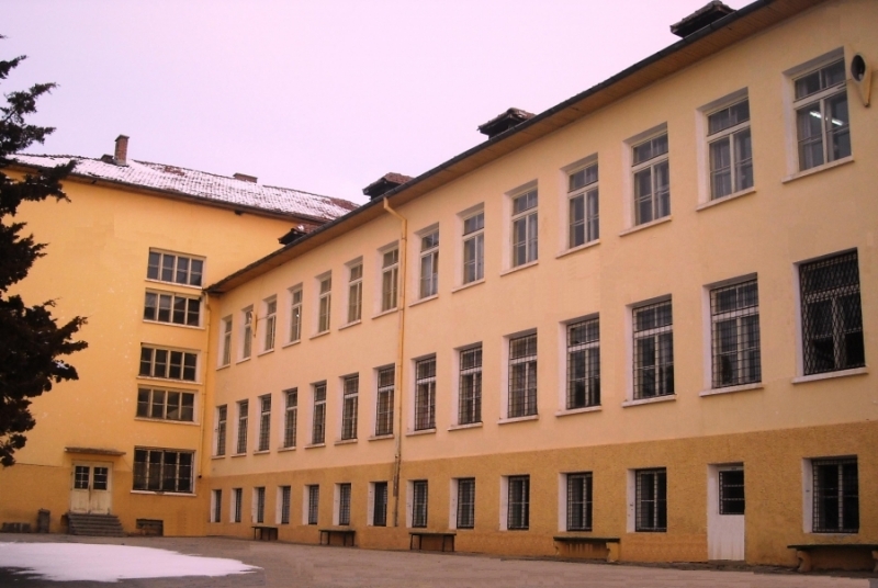 От един на шест месеца може да бъде увеличен периодът