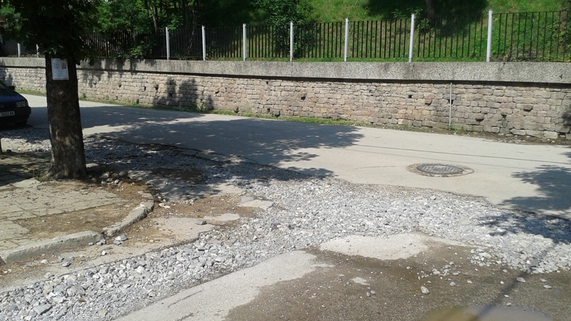 Ремонтни дейности се извършват на 12 улици във Вършец 800 000 лева са