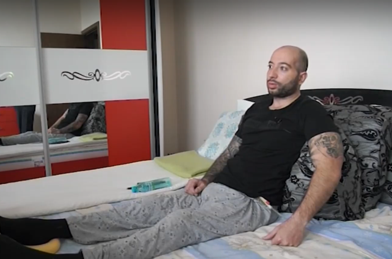 Инвалидизиран от кръста надолу след трудова злополука Това се случва на 33 годишния Живко