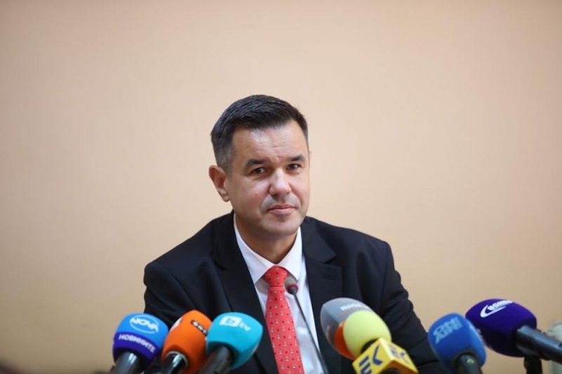 В свое интервю министърът на икономиката и индустрията Никола Стоянов обеща че