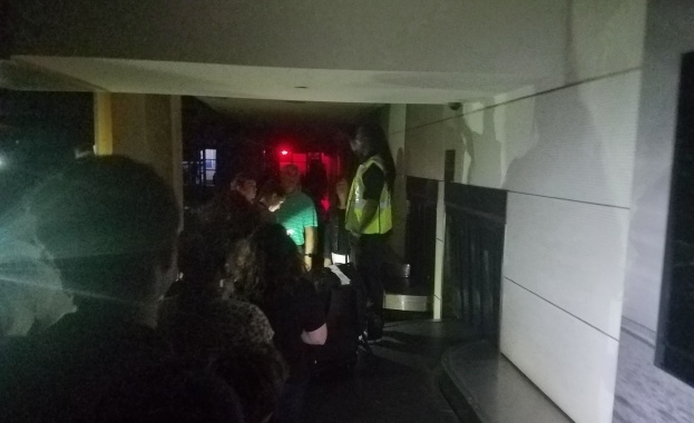 Летище Роналд Рейгън във Вашингтов потъна в мрак заради спиране