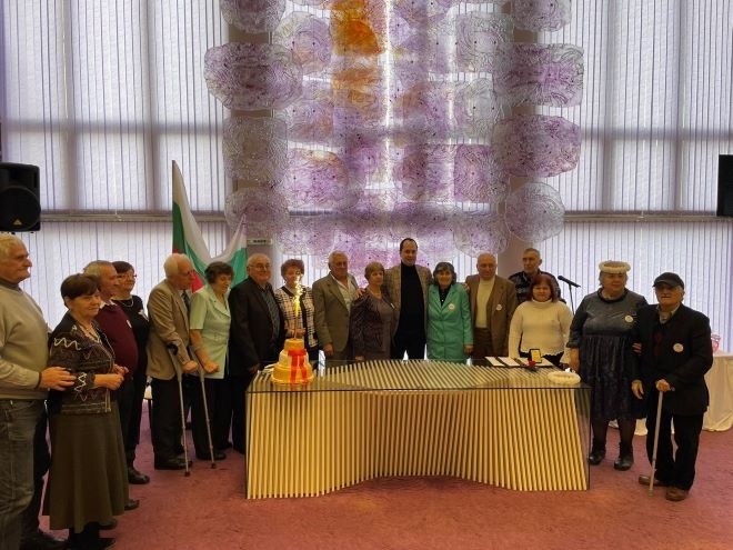 В Международната седмица на брака девет двойки от града под