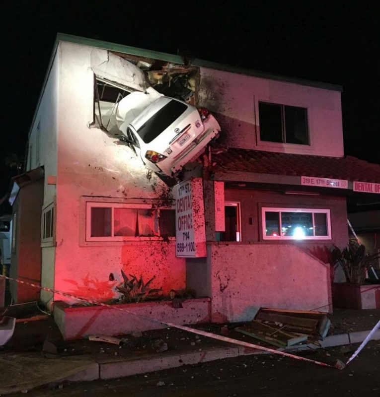 В град Санта Ана в САЩ стана необикновено пътно произшествие