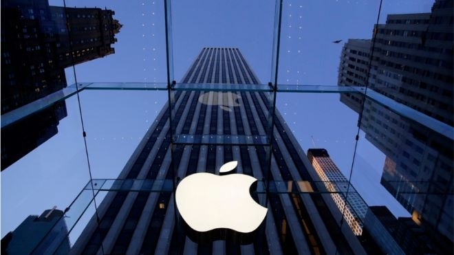 Европейската комисия глобява американския технологичен гигант Епъл (Apple) с 1.8