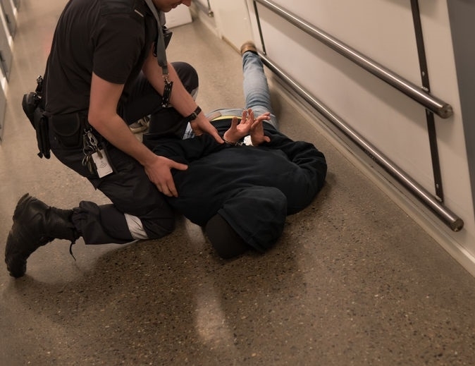 Смелчага е заплашил с убийство полицай който осъществявал действия по