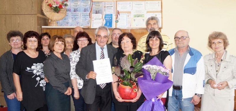 Трима читалищни деятели бяха удостоени със званието Почетен член на