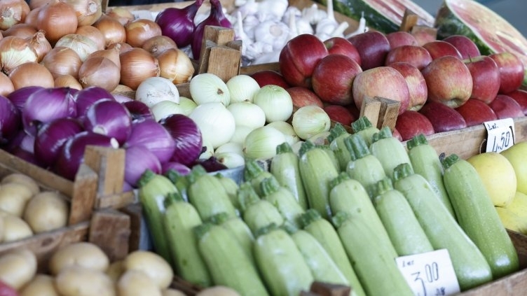 Първият "Магазин за хората" отваря до края на годината с поне 30 продукта