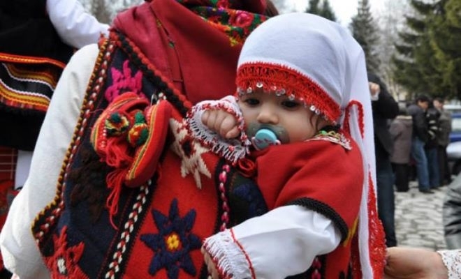 Днес е Бабинден - празникът на родилната помощ