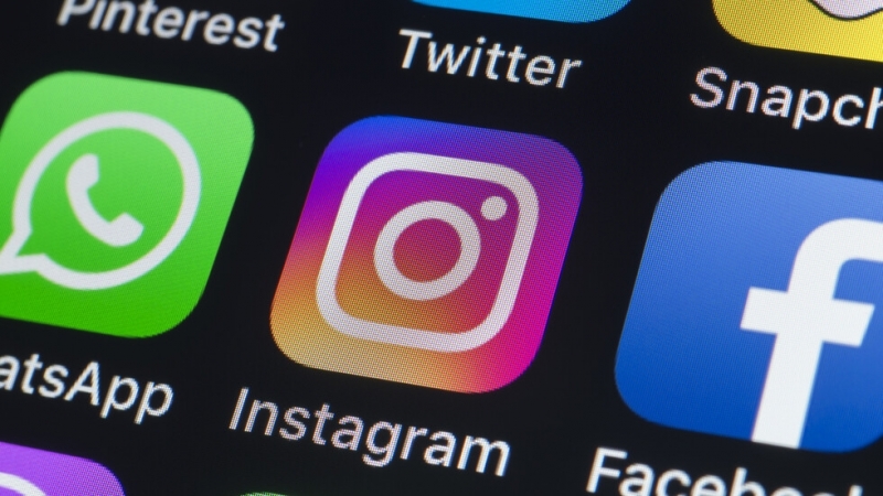 Социалните платформи Facebook и Instagram се сринаха. Потребителите не могат да достъпят