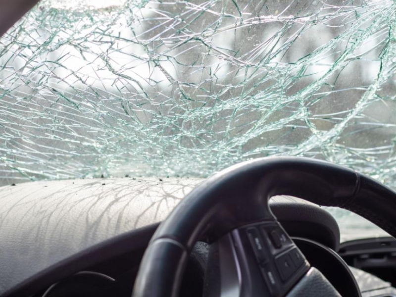 Полицията излезе с подробности за тежкия челен удар при който