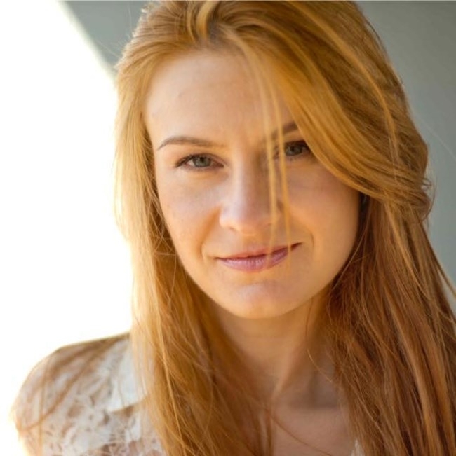 Със секс лъжи и оръжия Мария Бутина се намества в US политиката Червенокоса