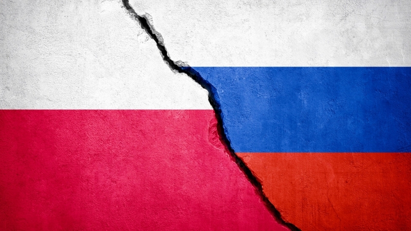 Полша ще построи ограда от бодлива тел на границата си