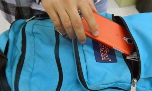 Момиче беше окрадено от свой съученик съобщиха от полицията във