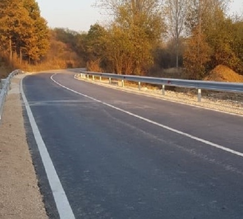 Завърши укрепването на свлачището при 62 ри километър на път III 1306