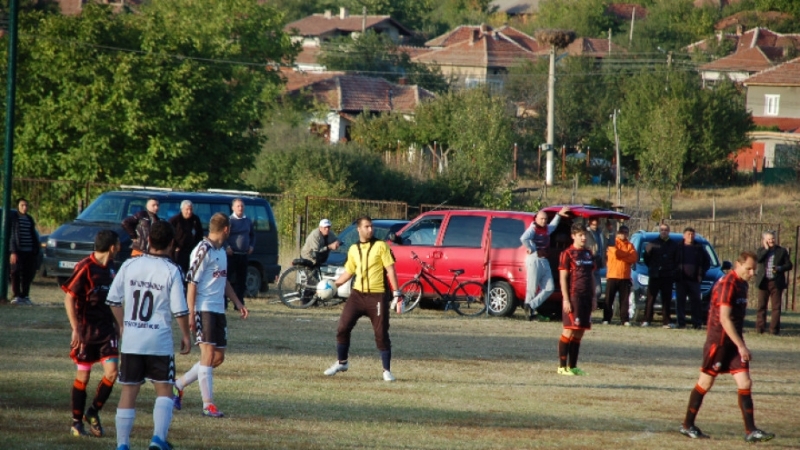 Пъстрина и Вихър не се победиха Ел Класико между двата